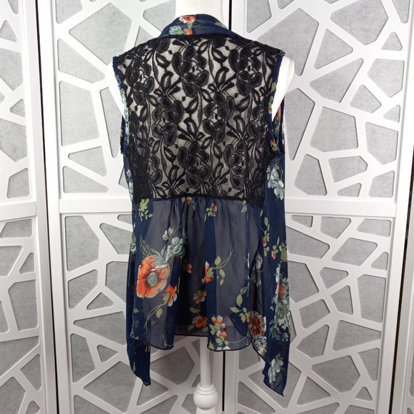 Color Swatch Medium Sheer Floral And Black Lace Vest - Picture 5 of 11